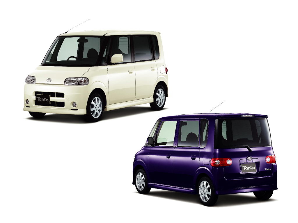 Daihatsu Tanto 2.jpg